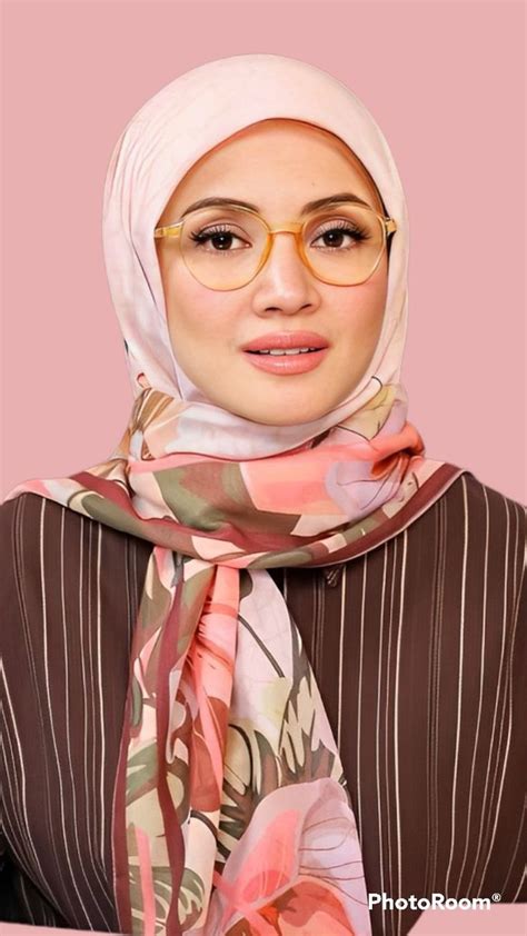 Mira Filzah Free Hair Beautiful Hijab Gorgeous Women Beautiful Women