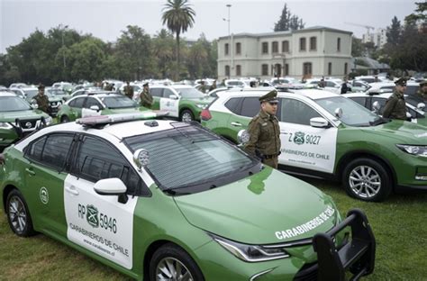 Carabineros De Chile Recibe 236 Nuevos Vehículos Policiales Nissan Y Toyota