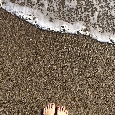 4 Hot Sexy Rie McClenny Bikini Pics