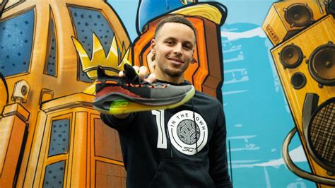 Stephen Curry gifts 9-year-old fan with Curry 6 shoes after letter ...