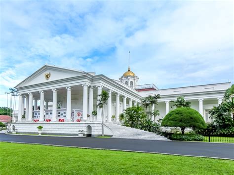 istana kepresidenan indonesia  tak kalah indah  bangunan