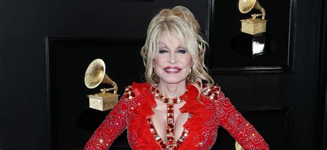 Dolly Parton Reveals 77 Year Secret To Staying In Shape