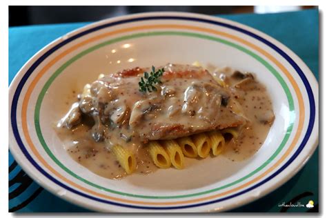 Escalopes De Veau Aux Champignons Et Sauce Moutarde La Cr Me La