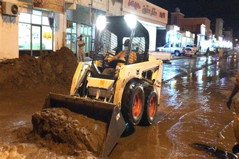 أمن الطرق تنبه قائدي المركبات لتهدئة السرعة بطرق نجران