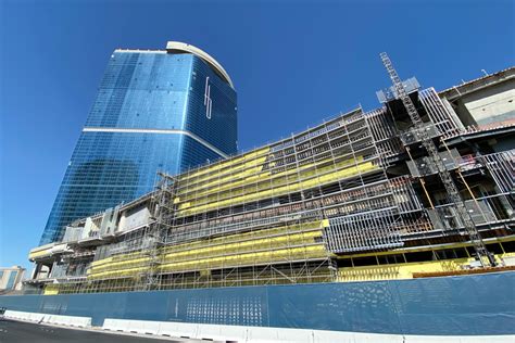 Fontainebleau Las Vegas construction updates