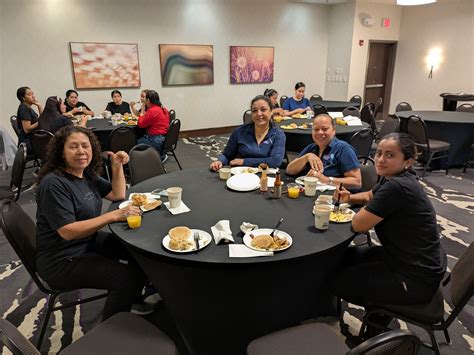 Hilton Garden Inn Charlotte Airport Hotel | Charlotte NC