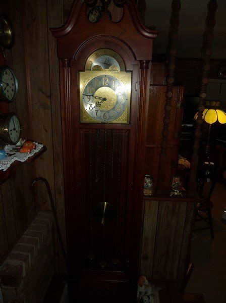 Collectors Item Colonial Clock Co Grandfather Cl Clockpricescom