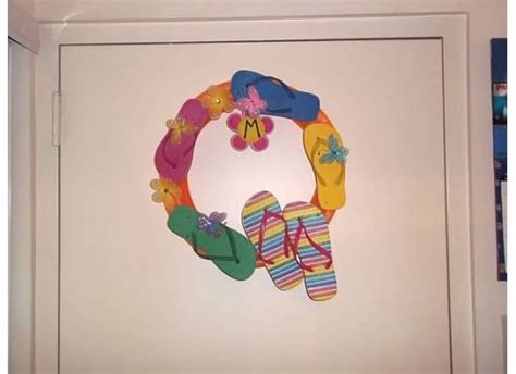 Flip Flop Wreath With A Pool Noodle Flip Flop Wreaths Personal