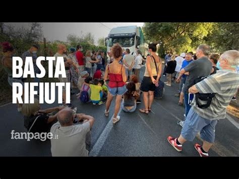 La Protesta Contro La Discarica Di Albano Continua Camion Bloccati