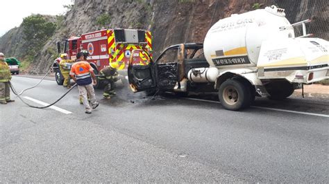 SPCGRO ATIENDE INCENDIO SOBRE LA AUTOPISTA DEL SOL Cuadrante Azul