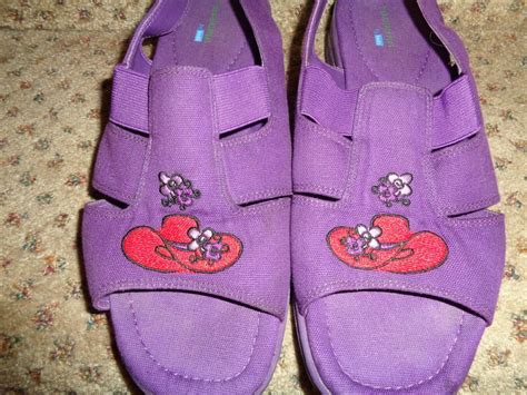 Keds Grasshoppers Red Hat Society Purple Embroidered Gem