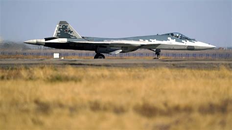 New two piece the Su 57 stealth fighter will receive a co pilot ВПК name