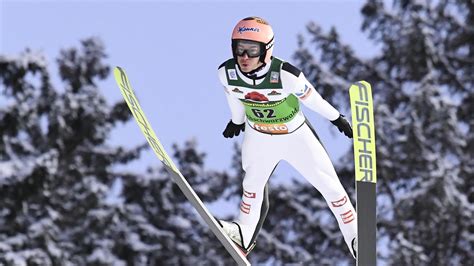 Vierschanzentournee 2022 23 Stefan Kraft vorneweg Ex Sieger führt