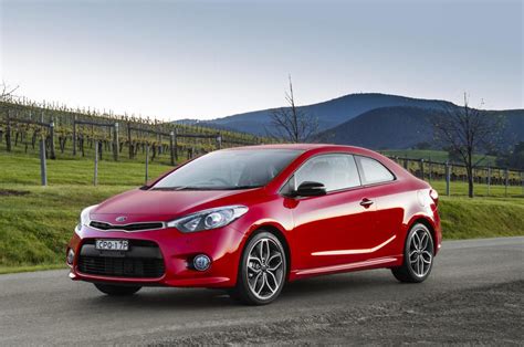 KIA Cerato Koup review - http://autotras.com in 2024 | Kia, Kia forte ...