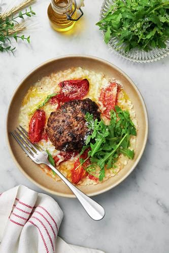 Medelhavsbiffar Med Rostad Tomat Pecorinorisotto Och Ruccola Recept