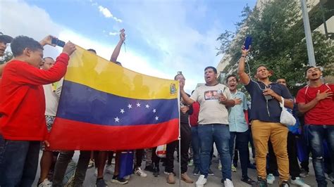 Un Conductor Atropell Y Mat A Ocho Personas Frente A Un Refugio De