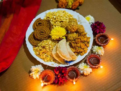 Diy Diwali Gifts Creative Ideas To Delight Your Loved Ones Hand