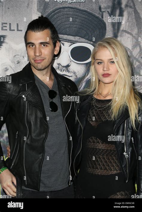 Hbo Kurt Cobain Montage Of Heck Los Angeles Premiere Featuring Nick Simmons Rebecca Szulc