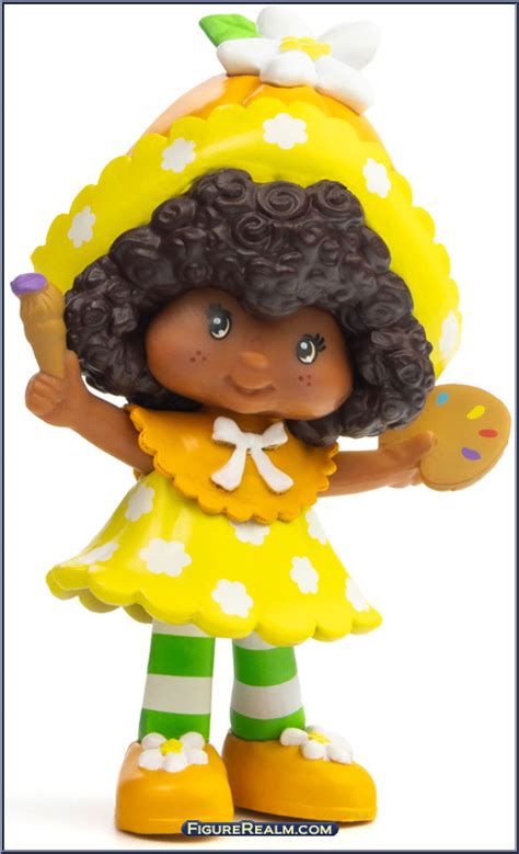 Orange Blossom Strawberry Shortcake Basic Series Loyal Subjects Action Figure