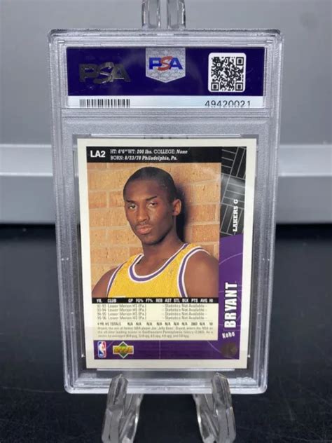 1996 97 UD COLLECTOR S Choice Team Set Recrue Kobe Bryant LA2 PSA 9 RC