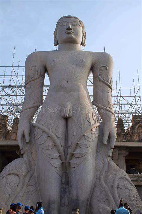 Estatua De Buda Dordenma Del Gigante Estatua De Shakyamuni Buda Bajo