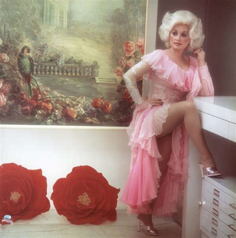 Dolly Parton Heartbreaker Album Cover Shoot 1978 Photo By Ed Caraeff