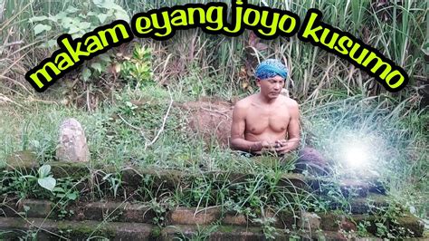 MAKAM KERAMAT DI BANYUWANGI MBAH DJOYO KUSUMO YouTube