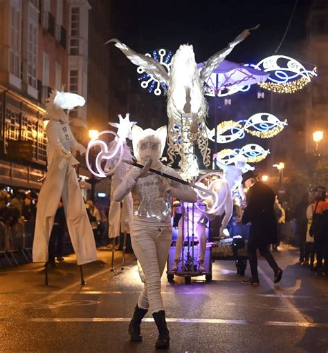 Los Reyes Reparten Ilusi N Por Las Calles De Burgos Burgosconecta