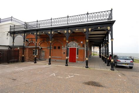 Herne Bay - Photo "Kings Hall, Herne Bay, Kent, U.K. 06June2009" :: British Beaches