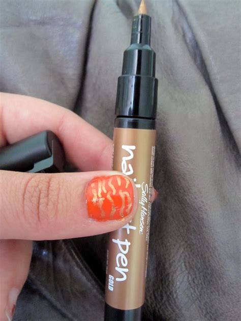 Sweet Glow Beauty: Sally Hansen Nail Art Pen, Gold, $7.99