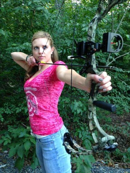 Stephanie Spike With Her Pse Bow Girlswhoshoot Pse Archery