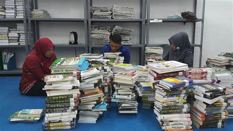 Proses Pengolahan Bahan Pustaka Dinas Perpustakaan Dan Kearsipan Kota