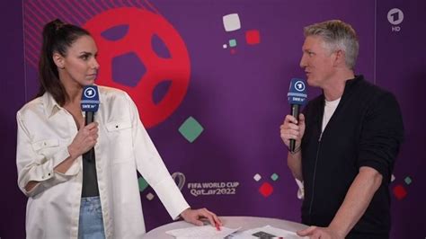 Bastian Schweinsteiger and Esther Sedlaczek convince with interviews ...