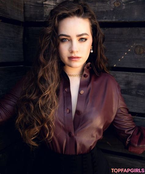 Mary Mouser Nude OnlyFans Leaked Photo 33 TopFapGirls