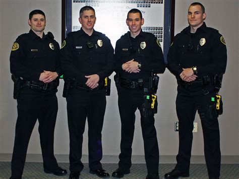 Clarksville Police Department Has Four Officers Graduate From Tennessee