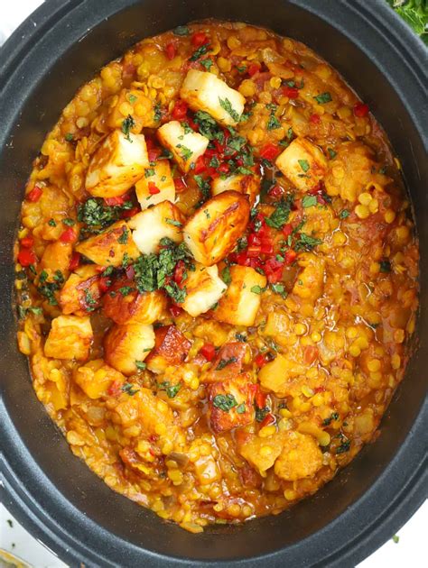 Red Lentil Dahl {Slow Cooker Fakeaways}