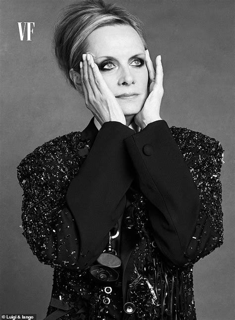 Twiggy 73 Shows Off Her Youthful Appearance In A Black And White