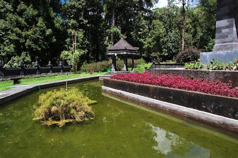 El Templo En La Isla De Bali Indonesia Foto Premium