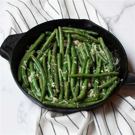 Cast Iron Skillet Green Beans Super Easy Recipe Two Pink Peonies