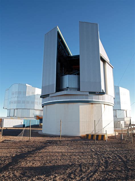 The Vlt Survey Telescope Vst Eso