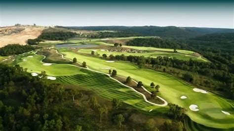 cam hung va  duyen khi thiet  san golf tai vinhomes green paradise