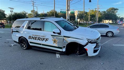 Hcso Accused Drunk Driver Runs Red Light Crashes Into Hillsborough County Deputy Fox 13