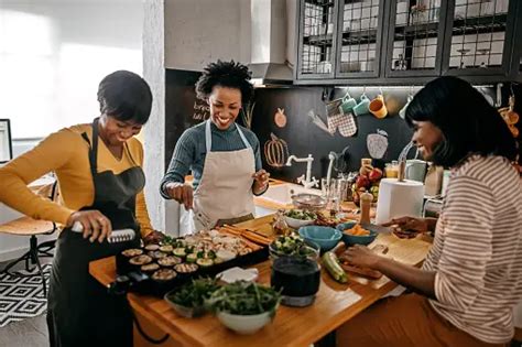 cooking  kitchen pictures   images  unsplash