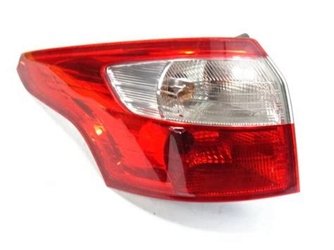 Lampa lewy tył Ford Focus MK3 KOMBI BM5113405G za 121 50 zł z Wąwolnica