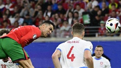 Pelatih Timnas Ceko Ivan Hasek Menyebut Permainan Ronaldo Masih Jenius