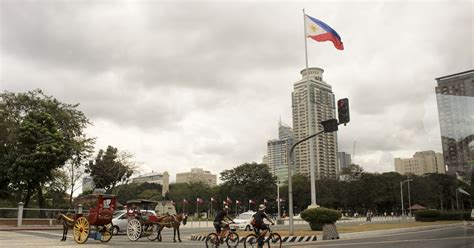 Full Day Guided Tour Of Historical Manila And Modern Maka