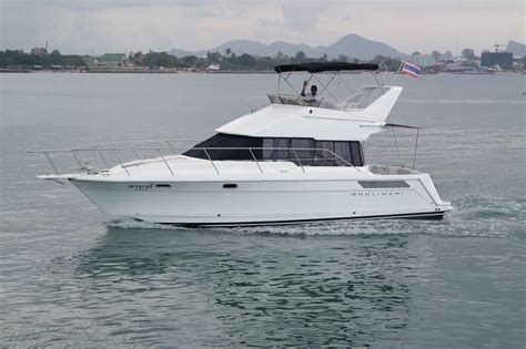 1992 Bayliner 38 Flybridge Power Boat Motor Yacht For Sale Yachtworld