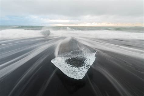 jokulsarlon Beach sunrise – Patrick Bora Photography