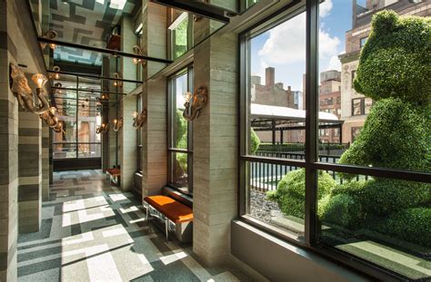 Moxy Hotels Launches Its Nyc Flagship In A Landmarked Midtown Building