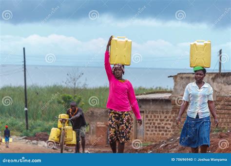 Women Carrying Water Editorial Image Image Of Carry 70696940